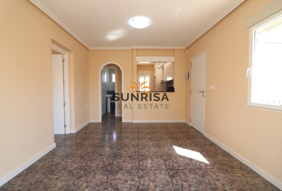 Apartamento · Reventa - Punta Prima · Alicante · España