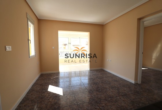 Apartamento · Reventa - Punta Prima · Alicante · España