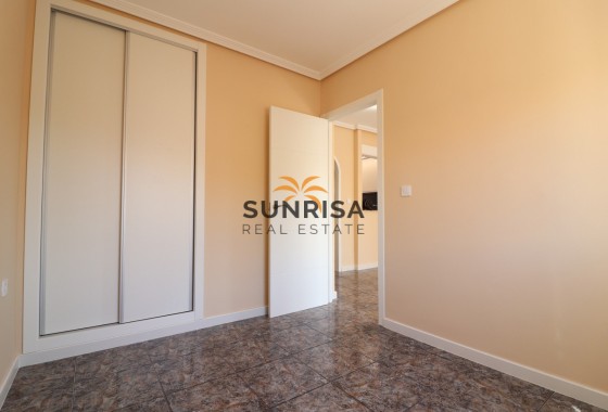 Apartamento · Reventa - Punta Prima · Alicante · España