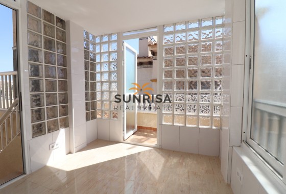 Apartamento · Reventa - Punta Prima · Alicante · España