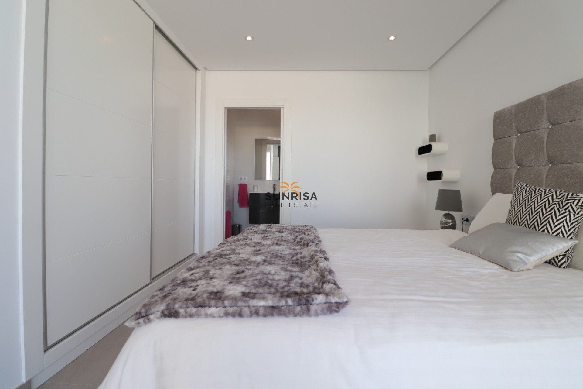 Reventa - Villa - Benijofar