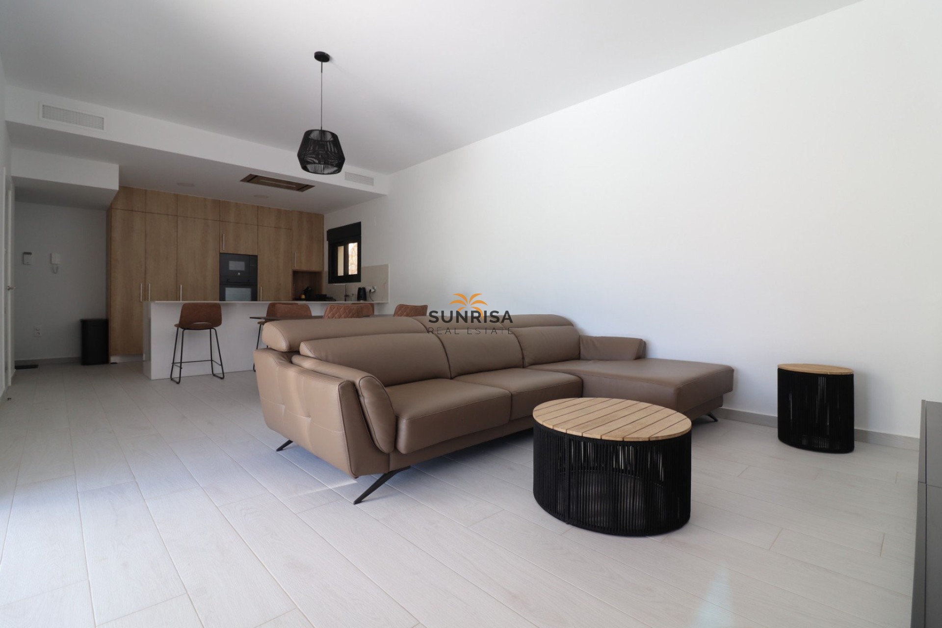Resale - Villa - Algorfa