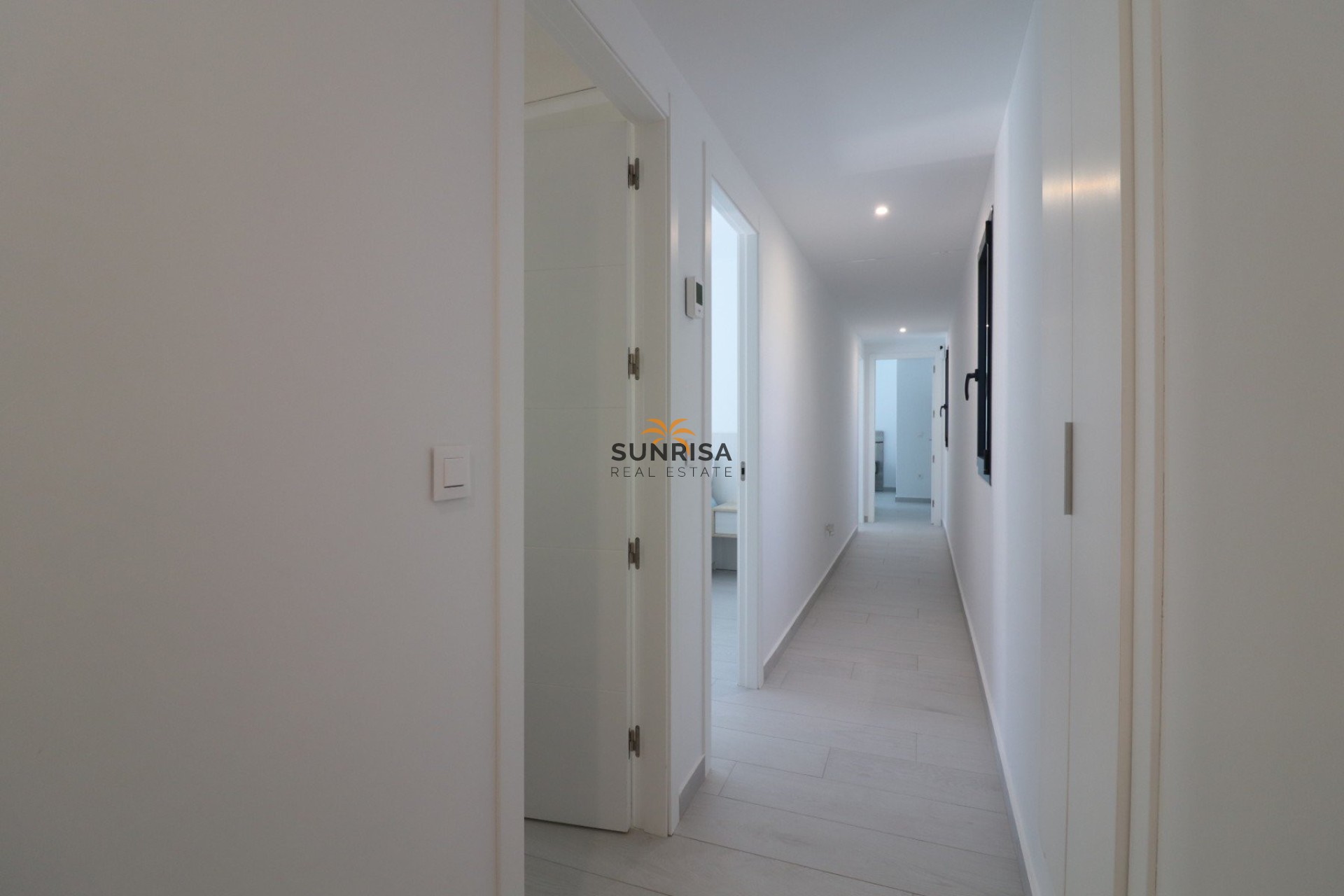 Resale - Villa - Algorfa