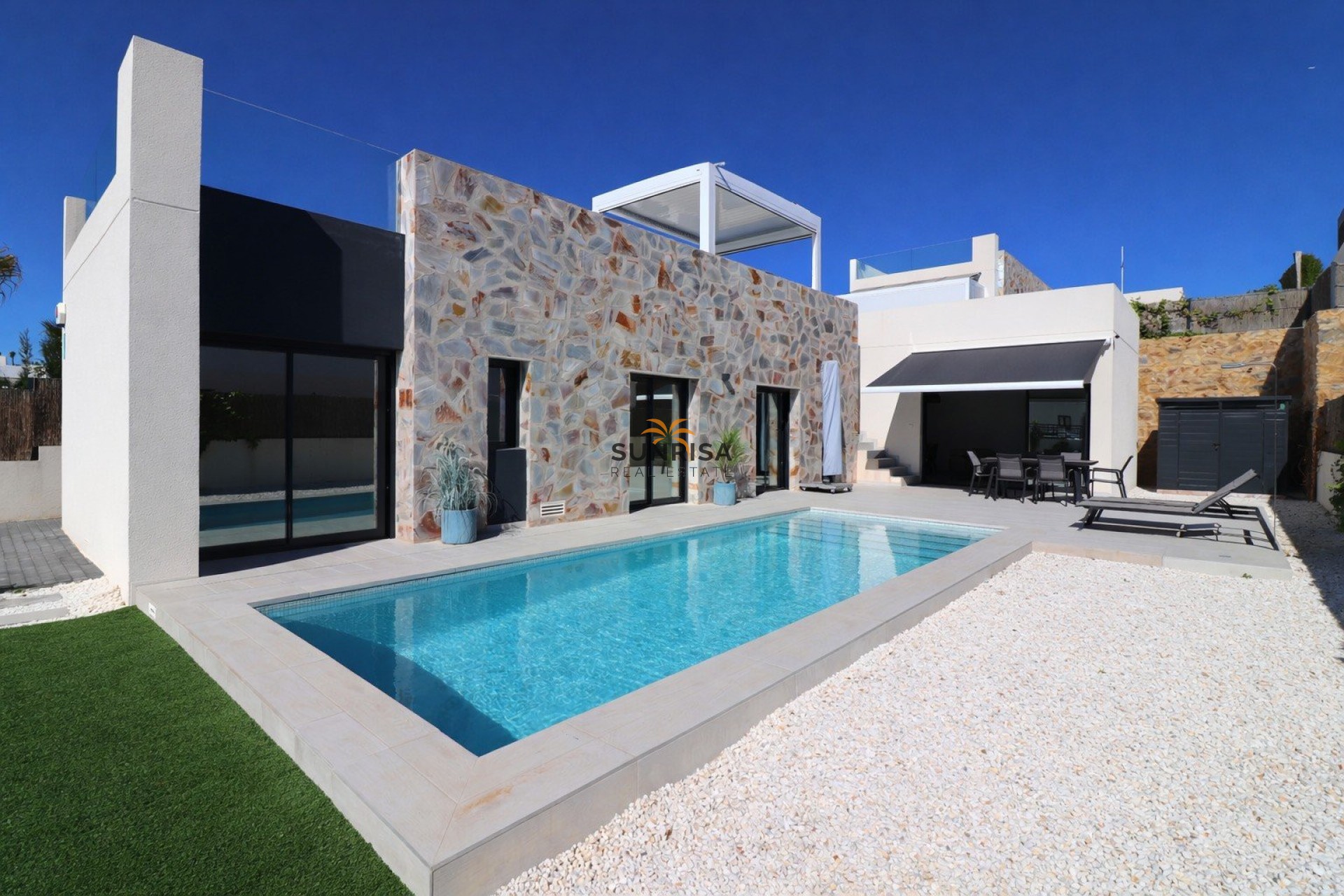 Resale - Villa - Algorfa