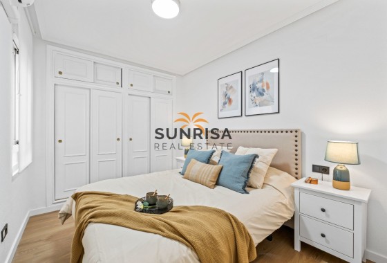 Apartamento · Reventa - Orihuela Costa · Playa Flamenca · Alicante · España
