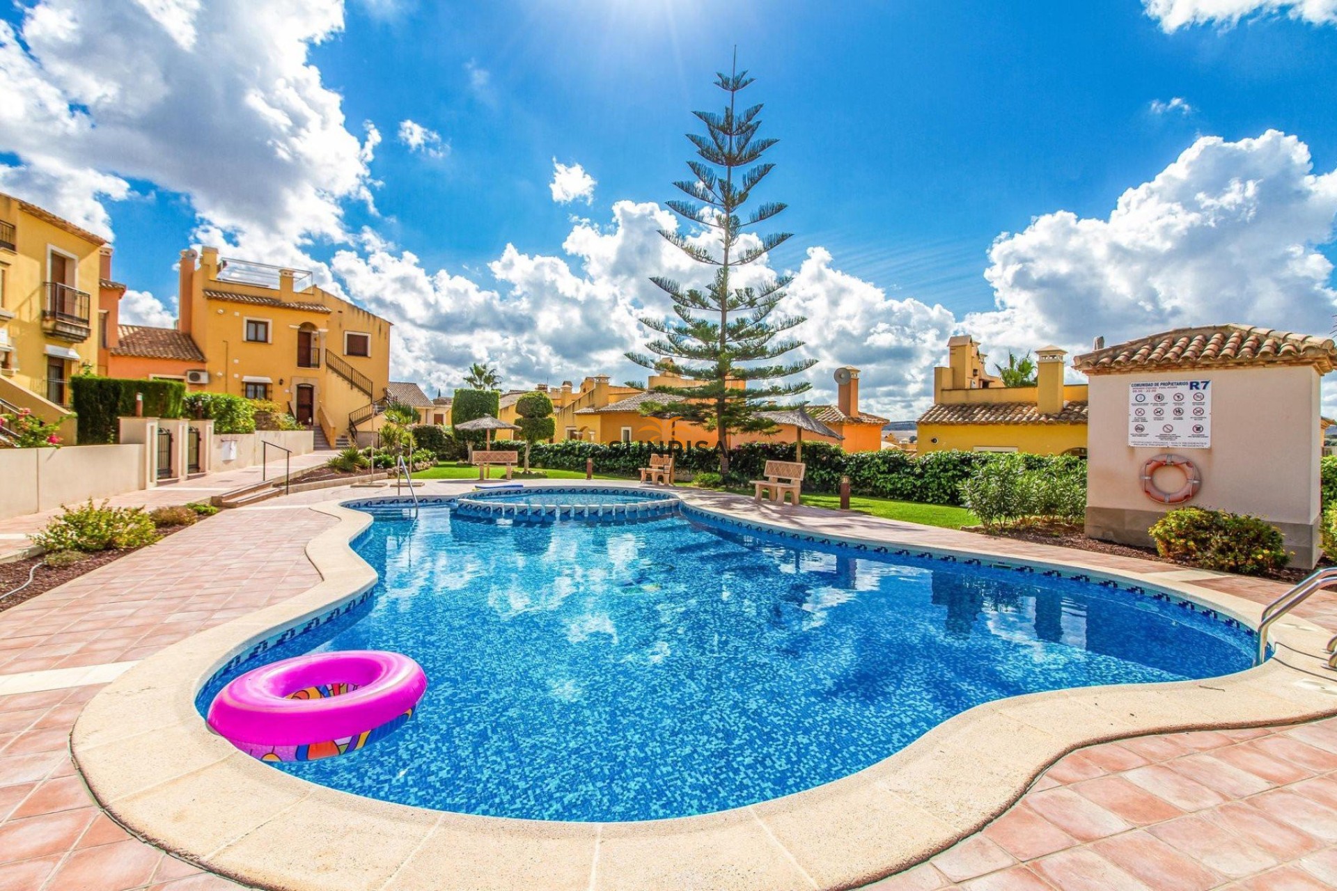 Resale - Apartment - Algorfa