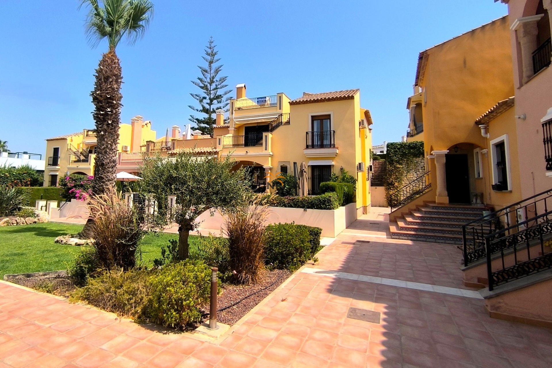 Resale - Apartment - Algorfa