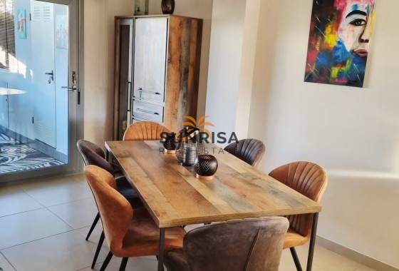 Apartamento · Reventa - Los Montesinos · Entre Naranjos / Vistabella Golf · Alicante · España