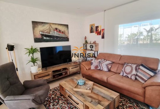 Apartamento · Reventa - Los Montesinos · Entre Naranjos / Vistabella Golf · Alicante · España
