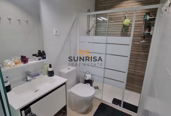 Apartamento · Reventa - Los Montesinos · Entre Naranjos / Vistabella Golf · Alicante · España