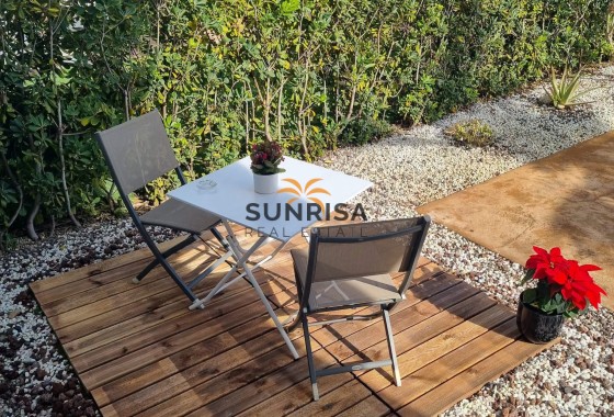 Apartamento · Reventa - Los Montesinos · Entre Naranjos / Vistabella Golf · Alicante · España