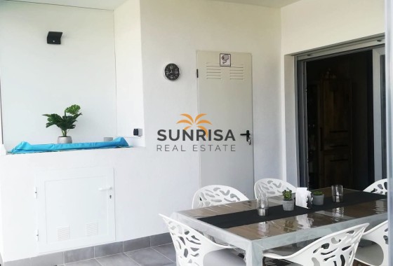 Apartamento · Reventa - Los Montesinos · Entre Naranjos / Vistabella Golf · Alicante · España