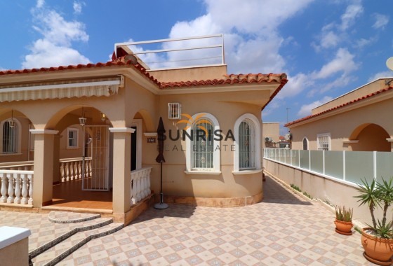 Villa · Herverkoop - Lo Crispin · Alicante · Spanje