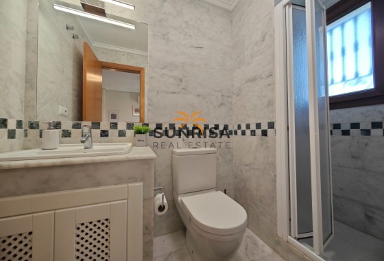 Appartement · Herverkoop - Algorfa · La Finca Golf Resort · Alicante · Spanje