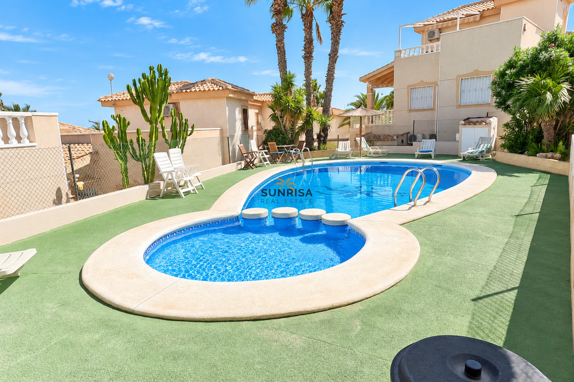 Herverkoop - Villa - Quesada