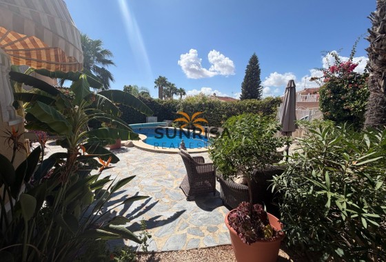Villa · Revente - Ciudad Quesada · Alicante · Espagne
