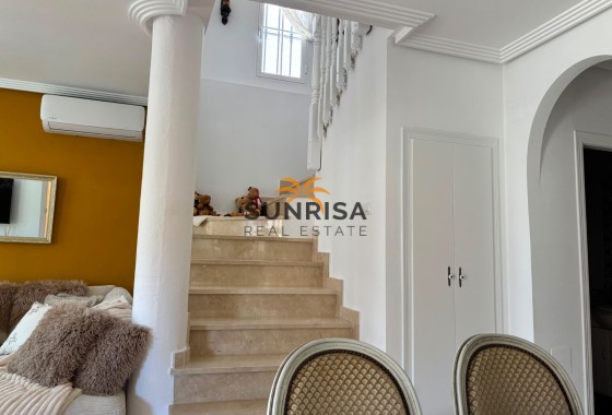 Villa · Herverkoop - El Raso · Alicante · Spanje