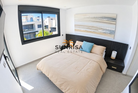 Villa · Revente - Algorfa · La Finca Golf Resort · Alicante · Espagne
