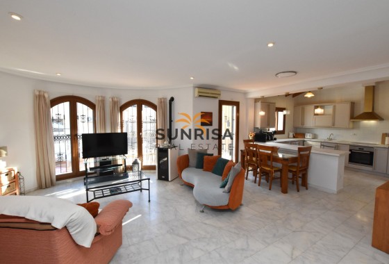 Villa · Revente - Algorfa · La Finca Golf Resort · Alicante · Espagne