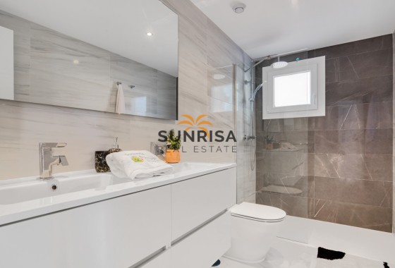 Apartamento · Obra nueva - Torrevieja · Punta Prima · Alicante · España