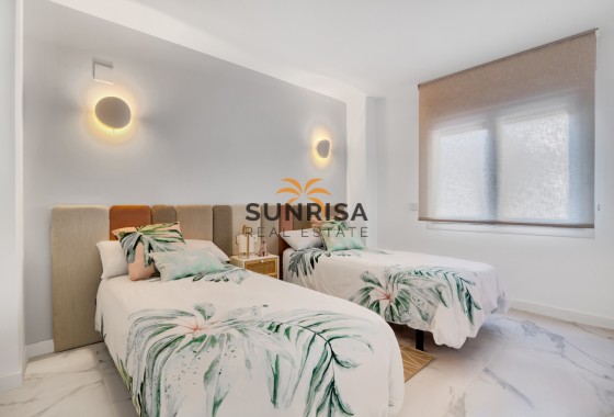 Apartamento · Obra nueva - Torrevieja · Punta Prima · Alicante · España