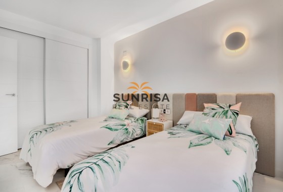 Apartamento · Obra nueva - Torrevieja · Punta Prima · Alicante · España
