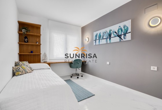 Apartamento · Obra nueva - Torrevieja · Punta Prima · Alicante · España