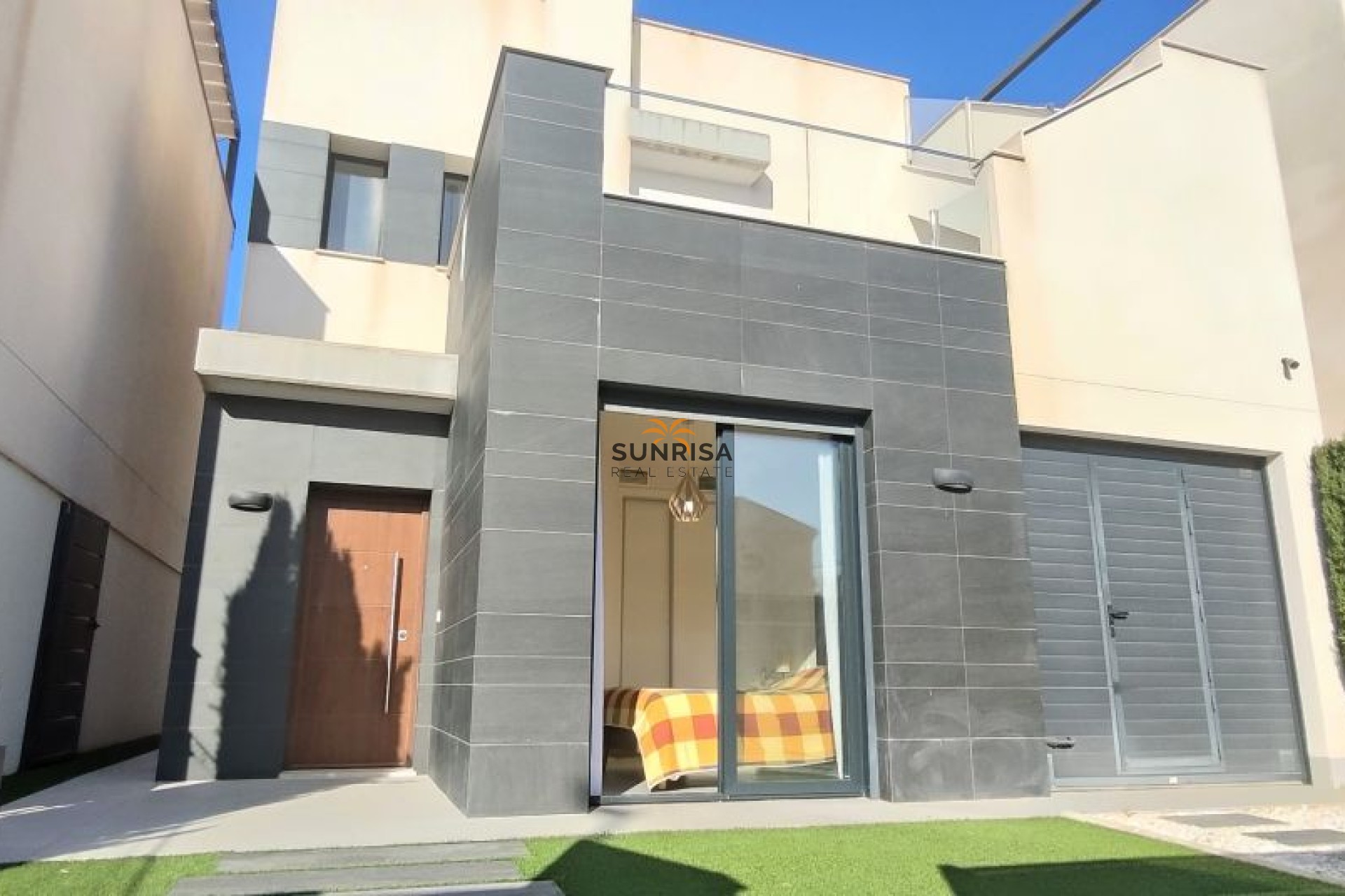 Reventa - Villa - Los Alcázares