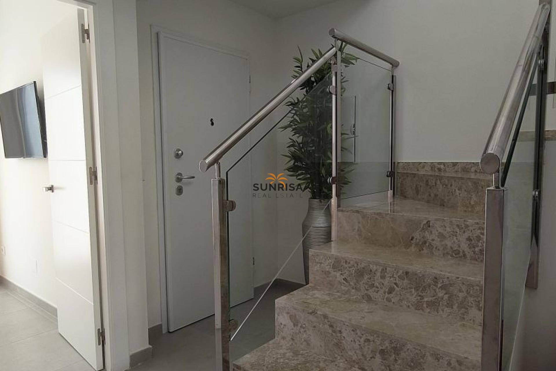 Reventa - Villa - Los Alcázares