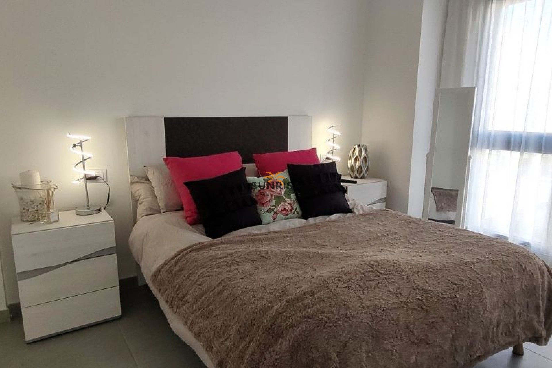 Reventa - Villa - Los Alcázares