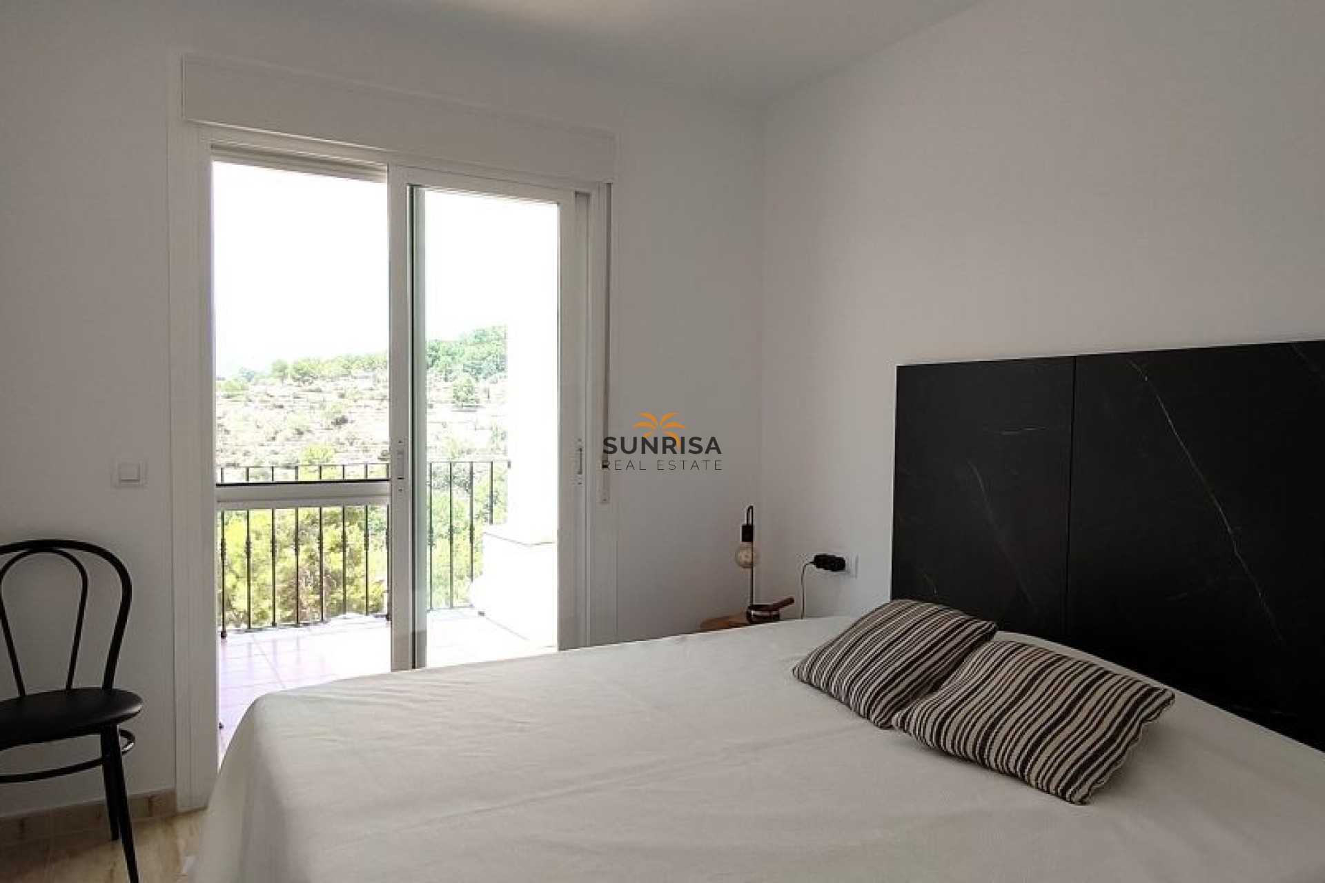 Herverkoop - Herenhuis - Calpe