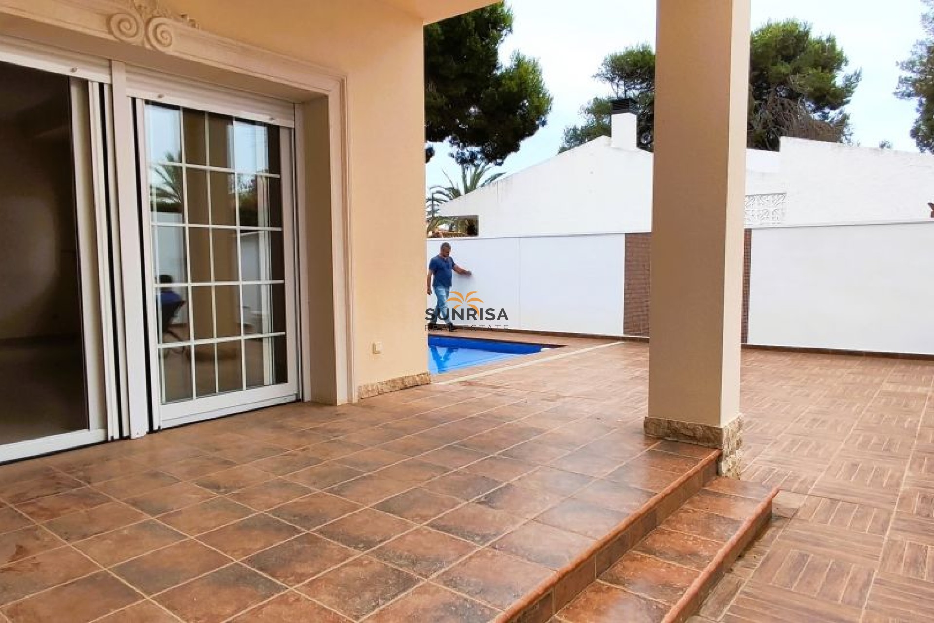 Herverkoop - Villa - Cabo Roig