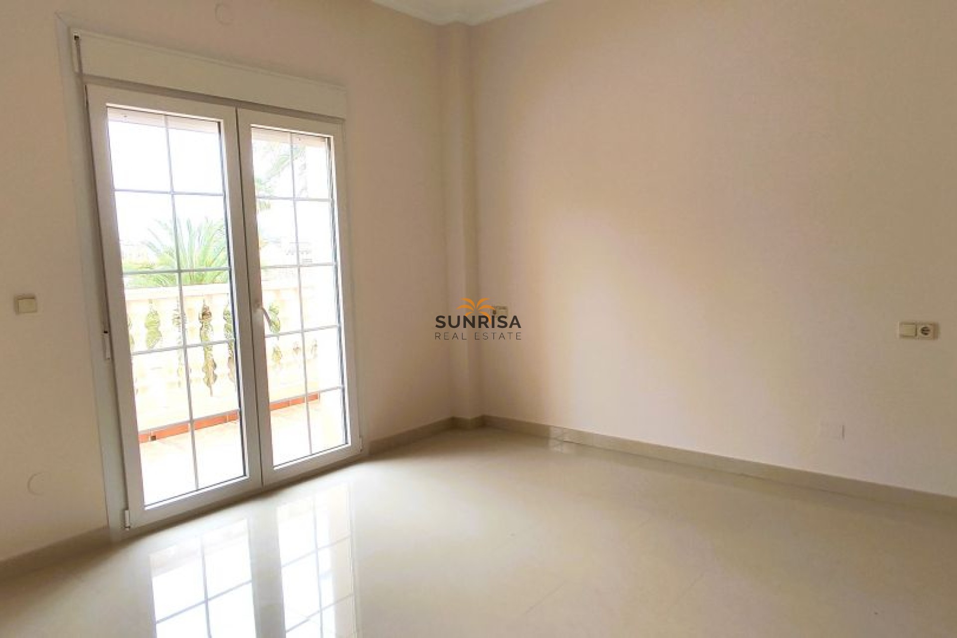 Herverkoop - Villa - Cabo Roig