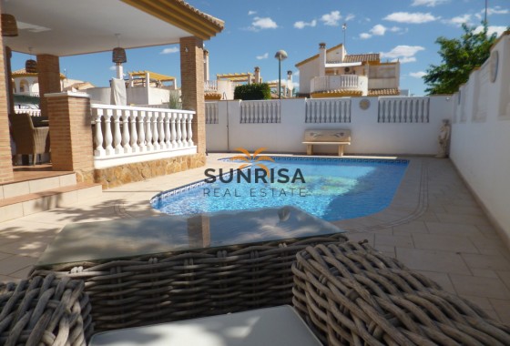 Villa · Revente - Pilar de la Horadada · Alicante · Espagne