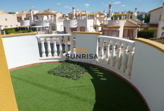 Villa · Revente - Pilar de la Horadada · Alicante · Espagne
