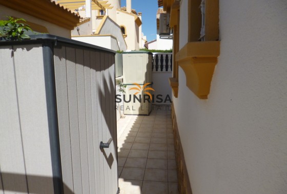Villa · Revente - Pilar de la Horadada · Alicante · Espagne