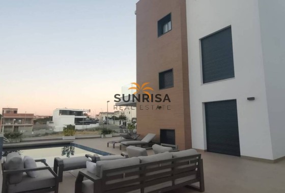 Villa · Nieuwbouw Woningen - Orihuela Costa · Campoamor · Alicante · Spanje