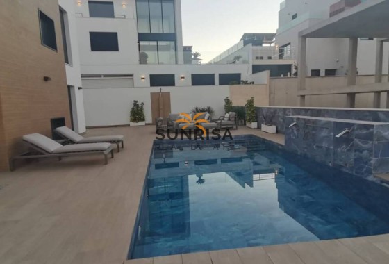 Villa · Nieuwbouw Woningen - Orihuela Costa · Campoamor · Alicante · Spanje
