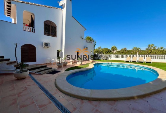 Villa · Herverkoop - Villamartin · Alicante · Spanje