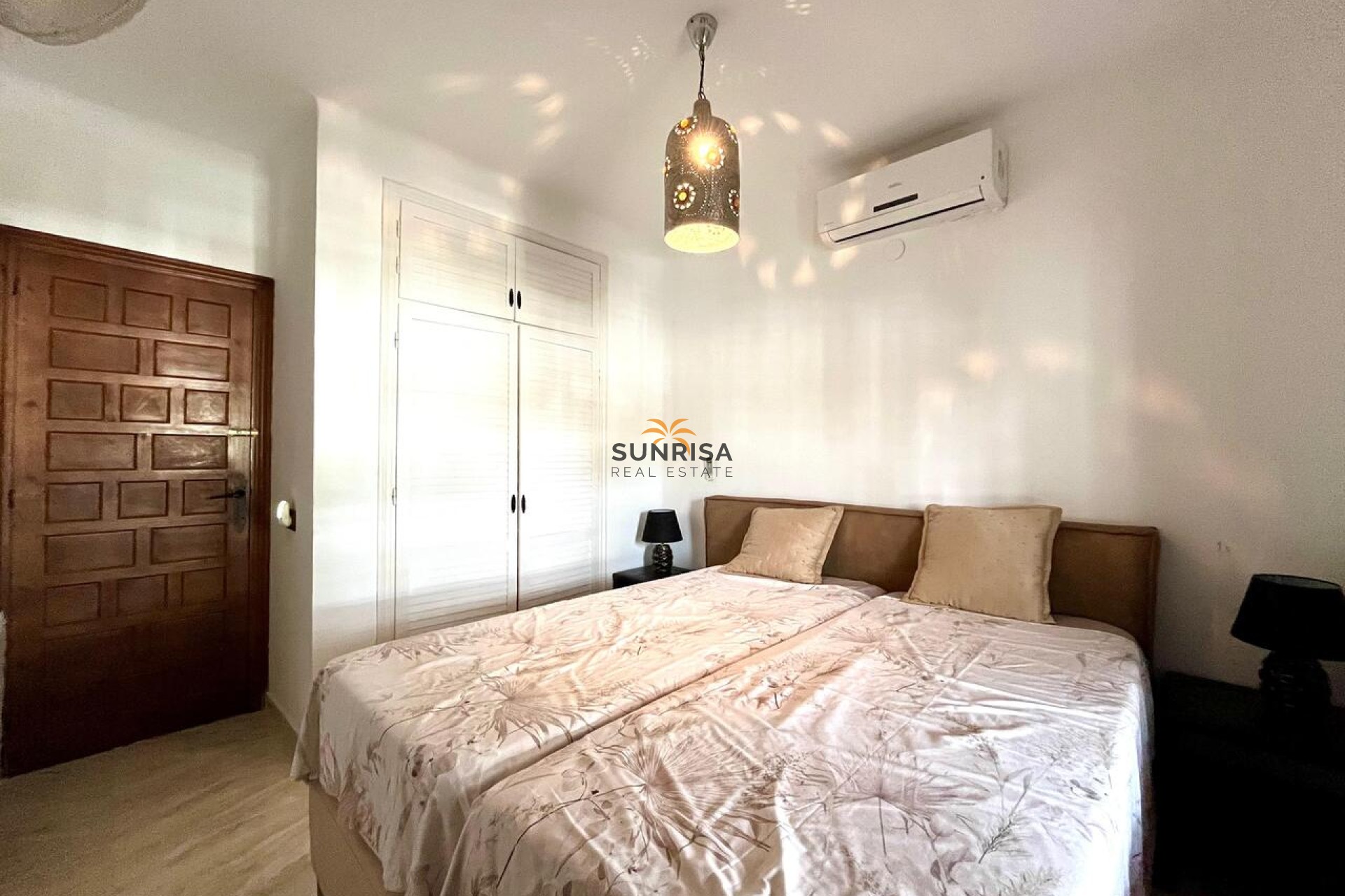 Reventa - Villa - Villamartin
