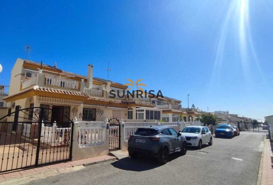 Twee-onder-een-kapwoning · Herverkoop - Orihuela Costa · Playa Flamenca · Alicante · Spanje
