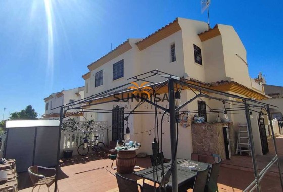 Twee-onder-een-kapwoning · Herverkoop - Orihuela Costa · Playa Flamenca · Alicante · Spanje