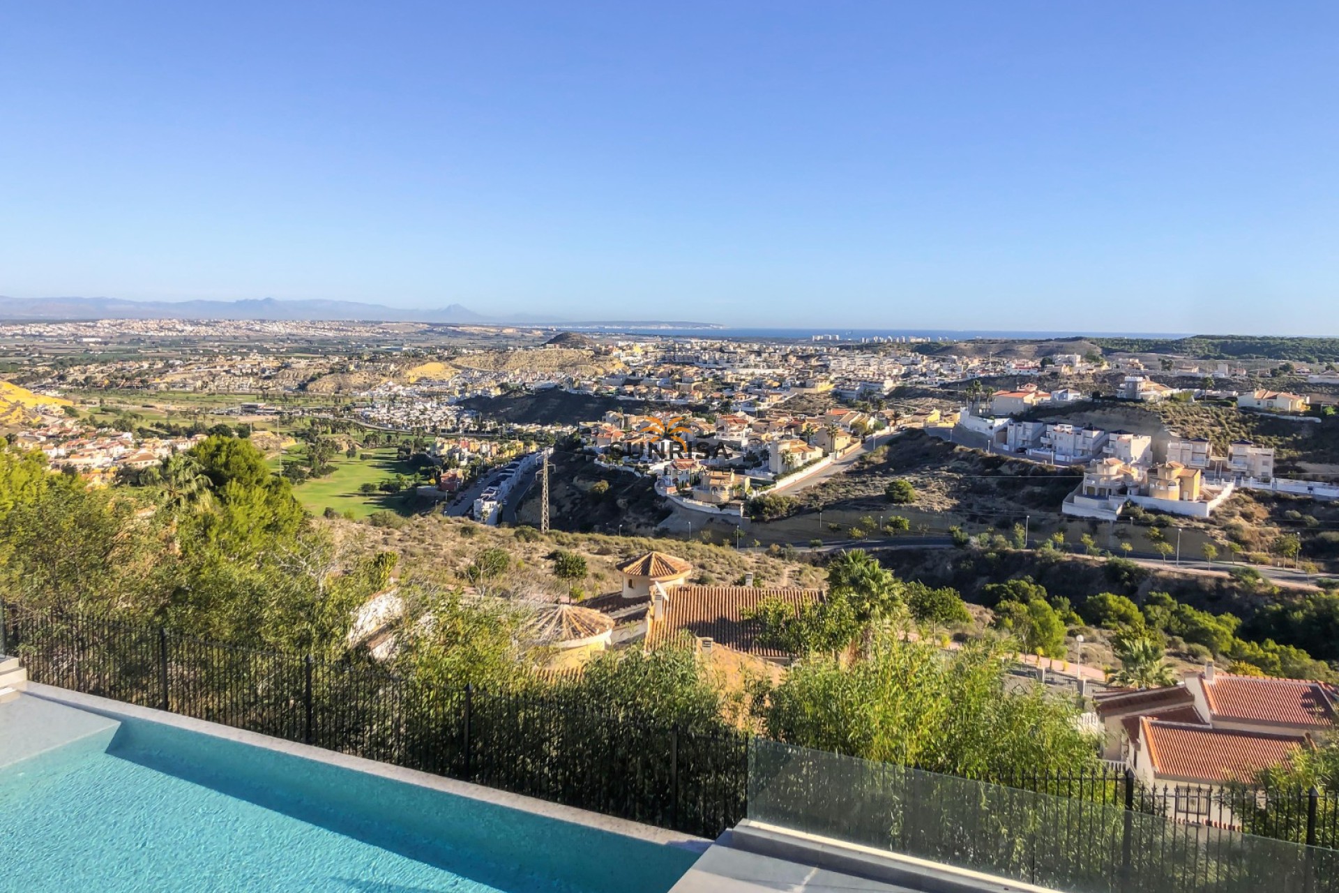 Resale - Villa - Cuidad Quesada