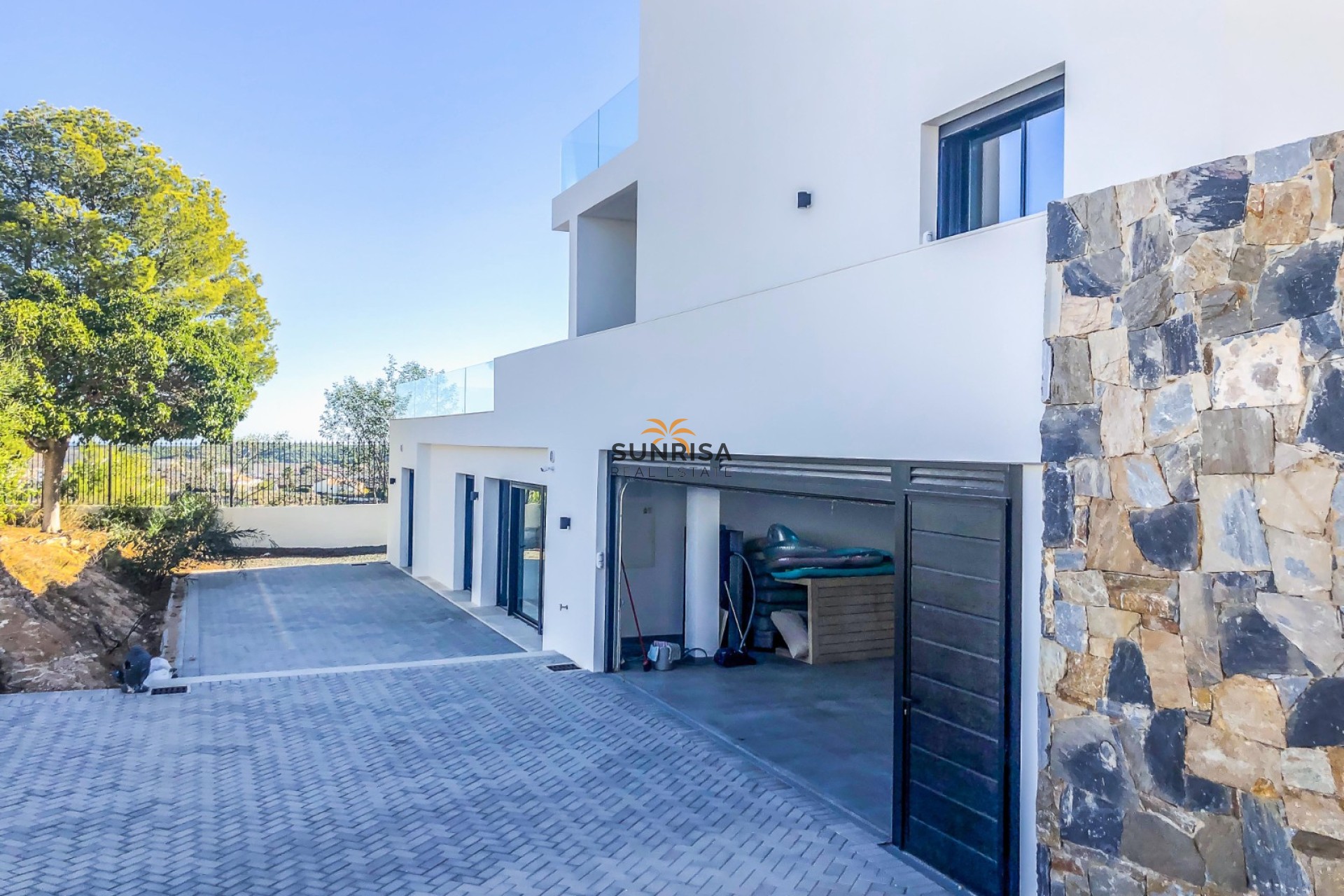 Resale - Villa - Cuidad Quesada