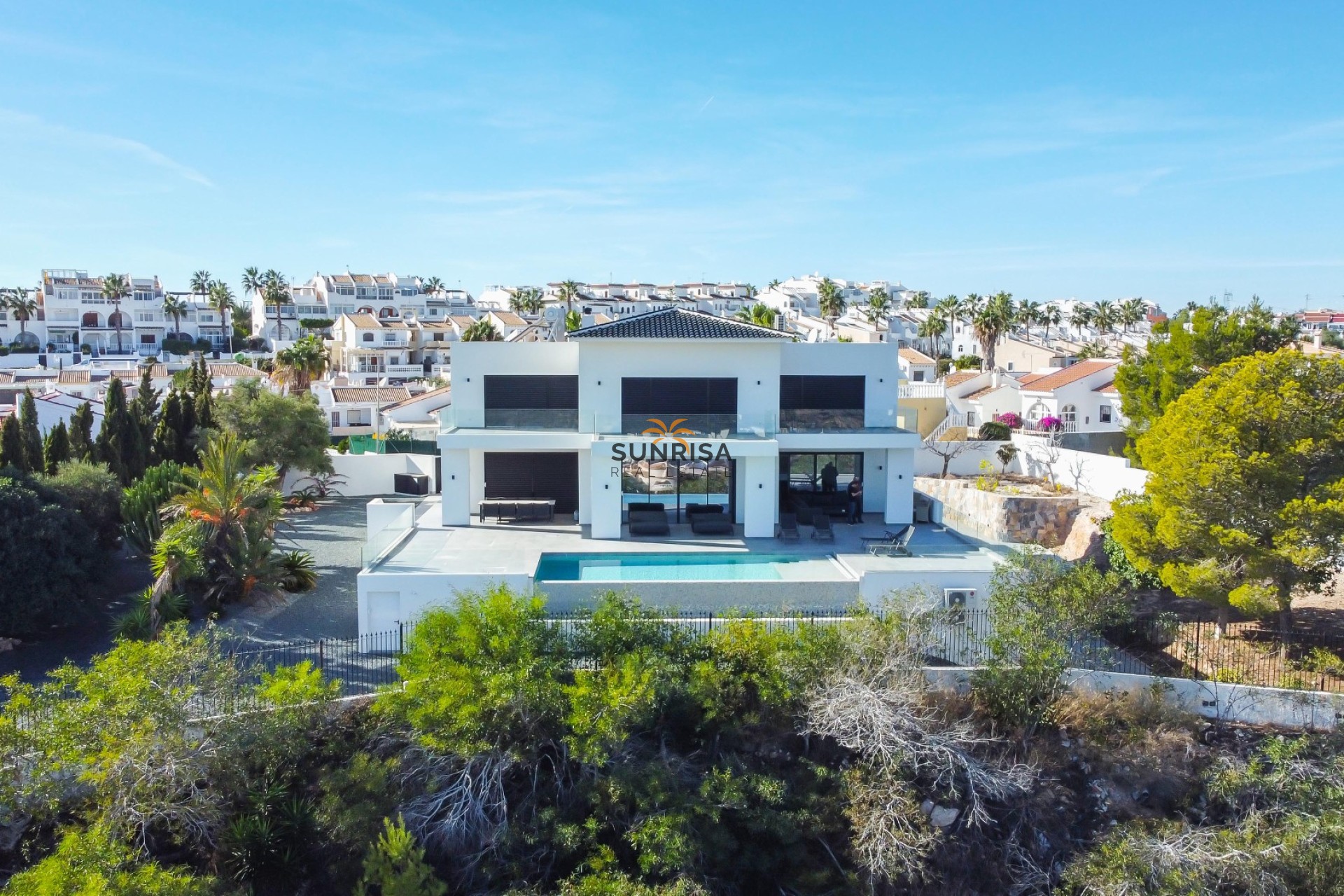 Resale - Villa - Cuidad Quesada