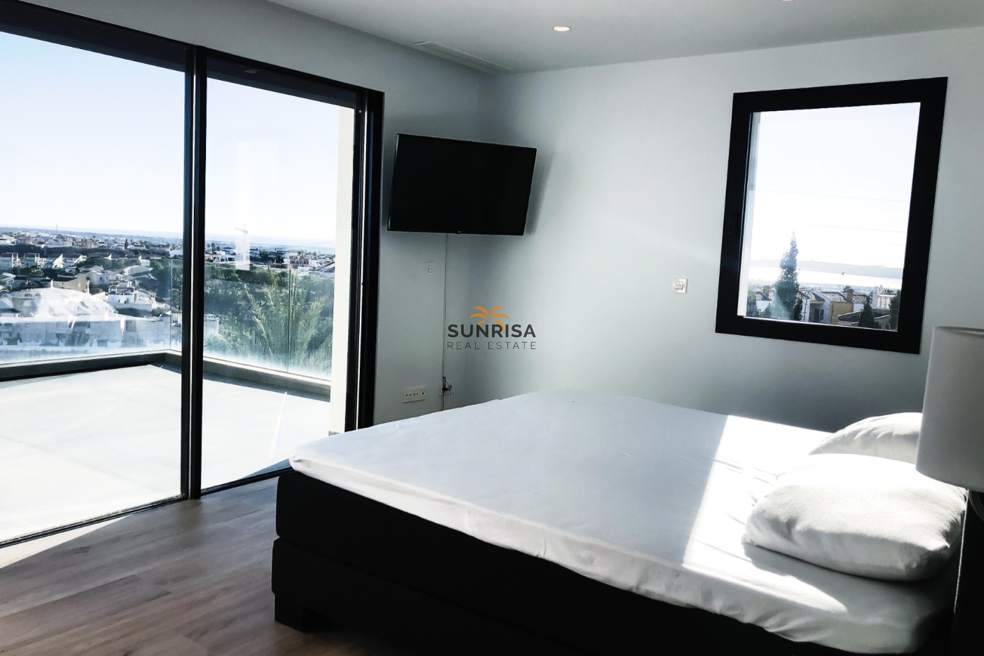 Resale - Villa - Cuidad Quesada