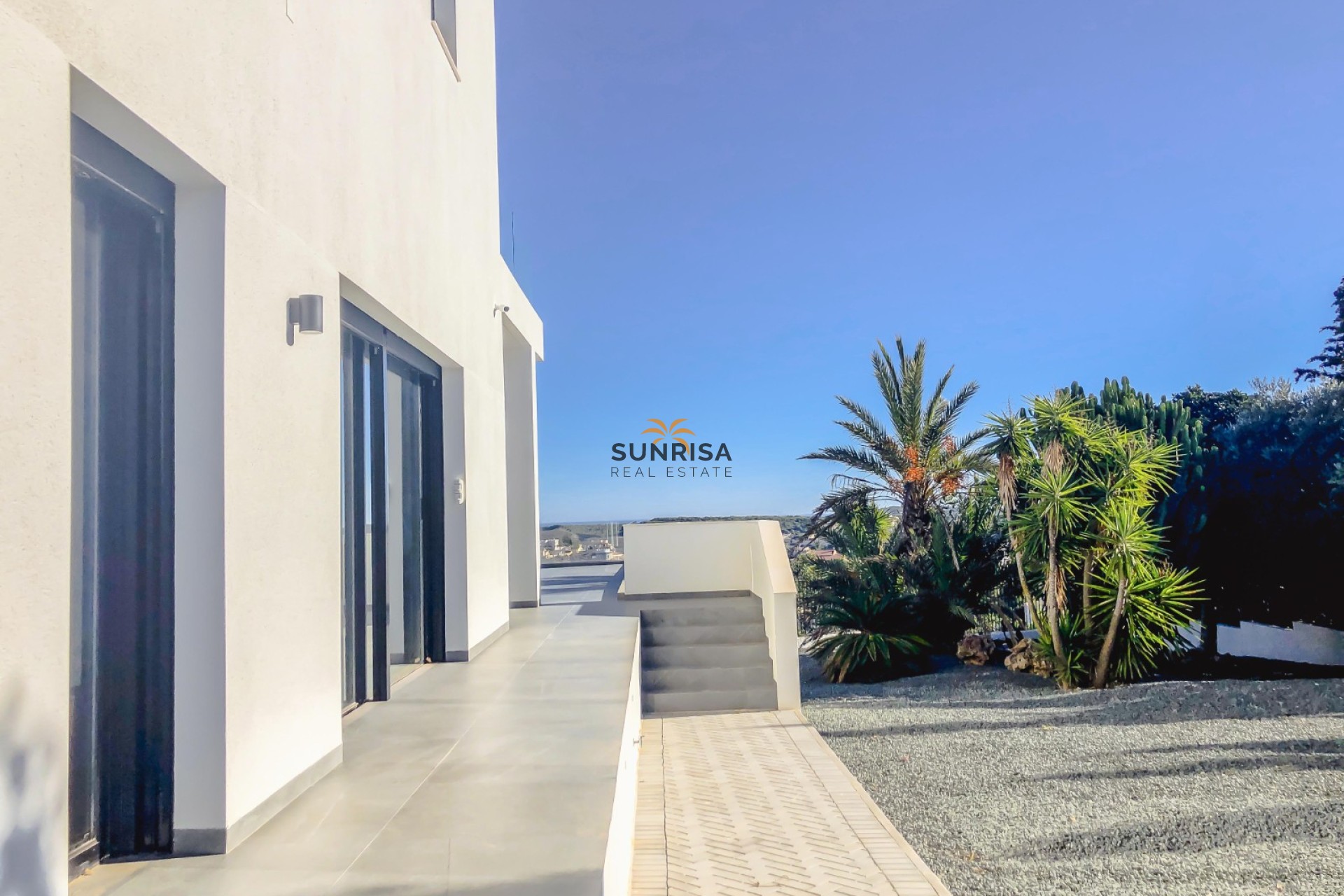 Resale - Villa - Cuidad Quesada