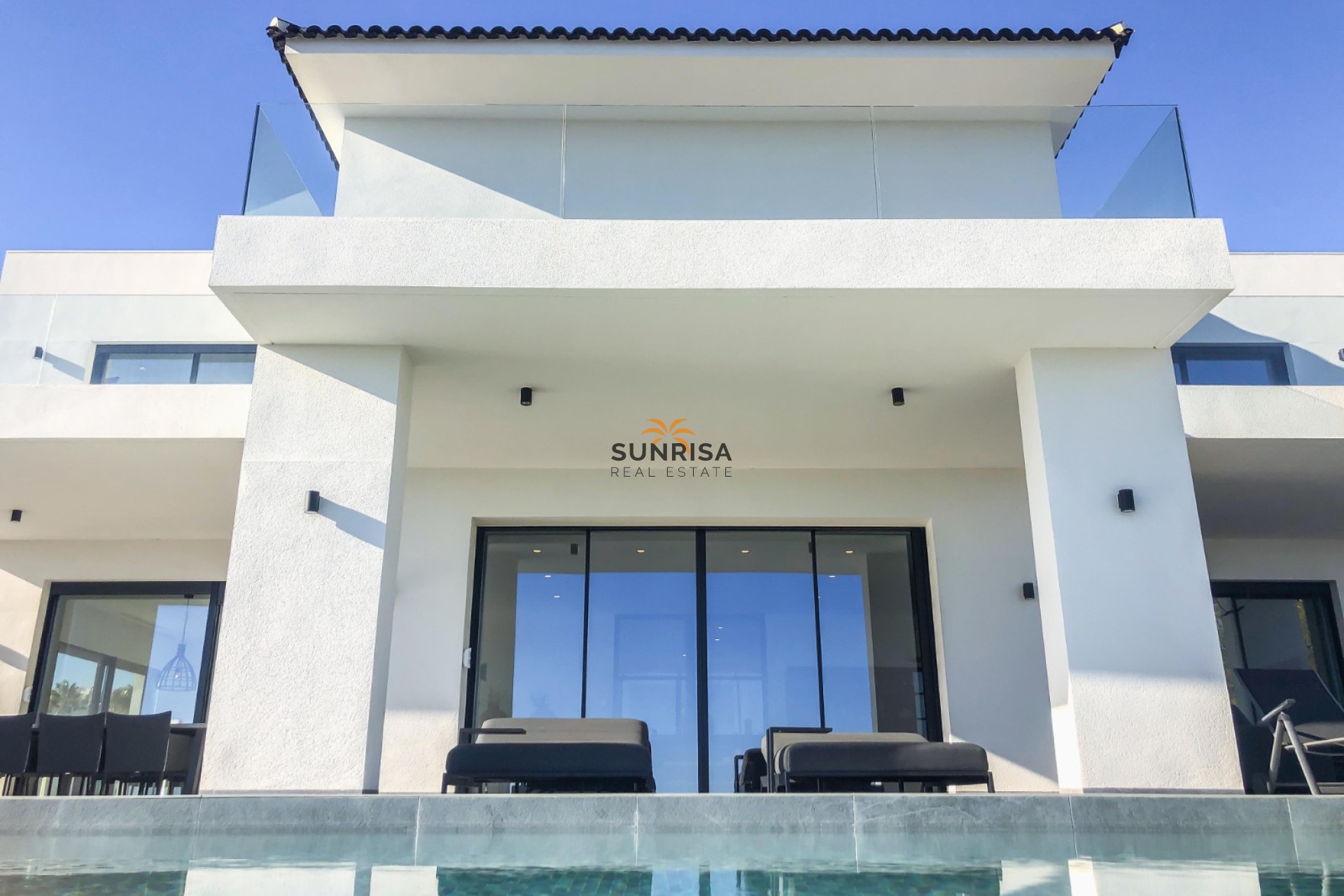 Resale - Villa - Cuidad Quesada