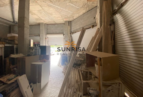 Bedrijfsruimte · Herverkoop - Formentera de Segura · Alicante · Spanje