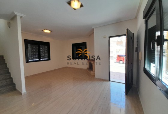 Villa · Herverkoop - Cuidad Quesada · Alicante · Spanje